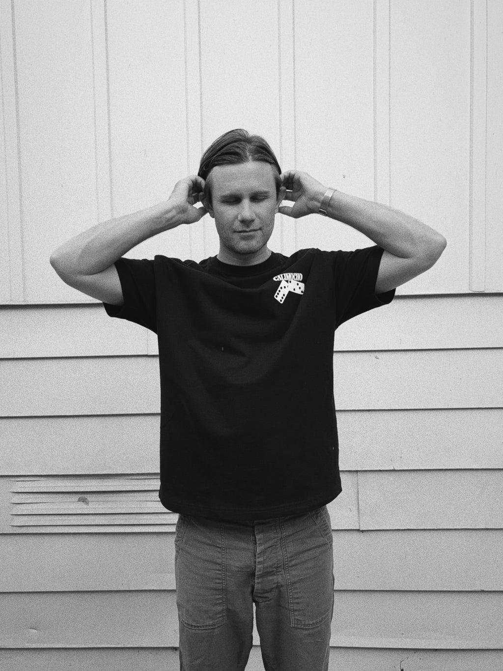 BLACK DOMINO TEE
